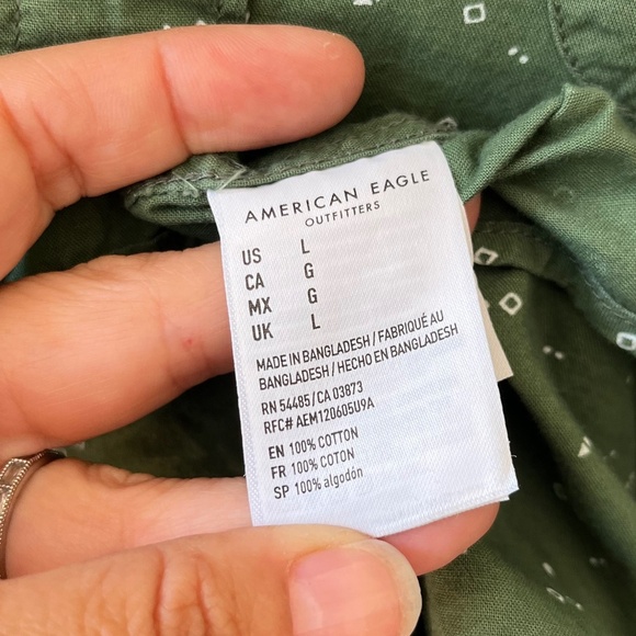 American Eagle Men Sz L Button Up Shirt Green Geometric Long Sleeve Standard Fit - Picture 5 of 10